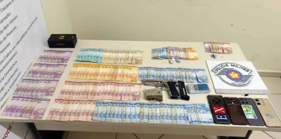 Força Tática prende quatro suspeitos por tráfico de drogas em Avaré