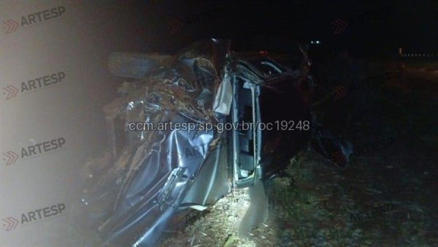 Motorista morre após capotamento na SP-255 em Itaí