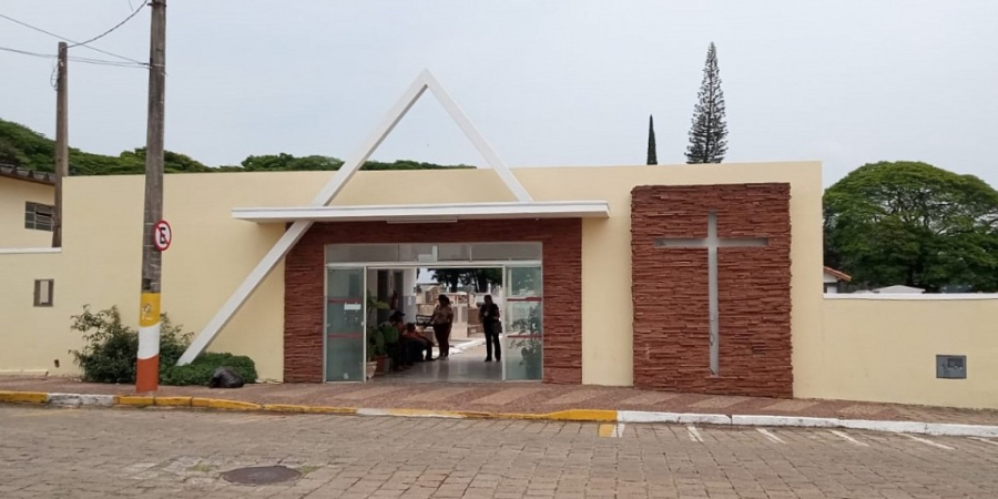 Câmara de Avaré aprova projeto que permite sepultamento de pets em jazigos de tutores